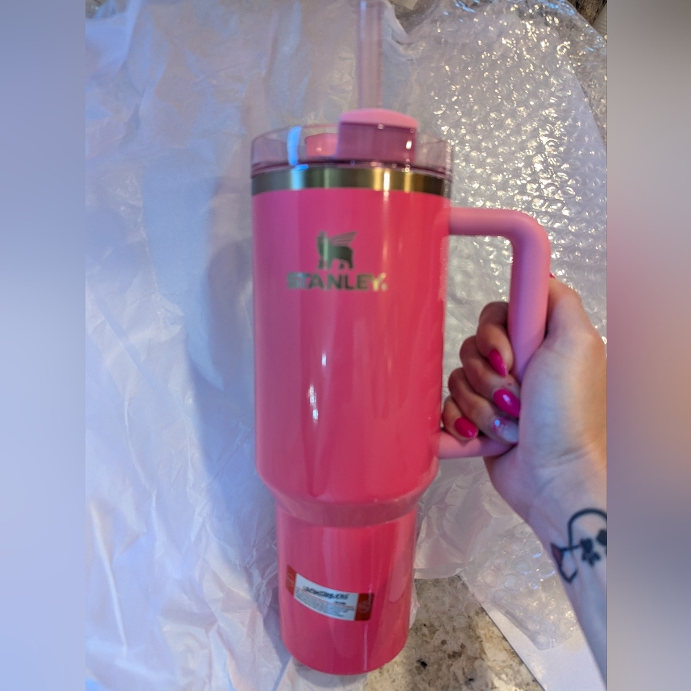 Pink Parade Stanley - 40oz